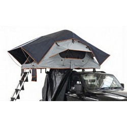 Tente de toit déployante, toit souple et imperméable.