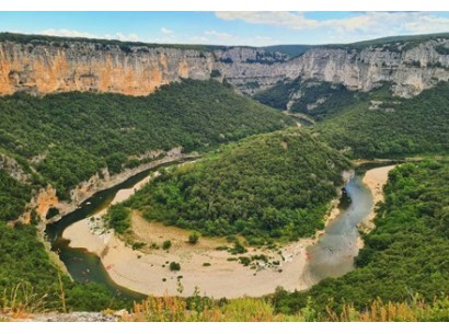 Ardèche et tente de toit : le paradis des Bivouakers ?